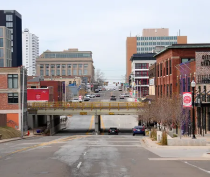 6th Street Illumination